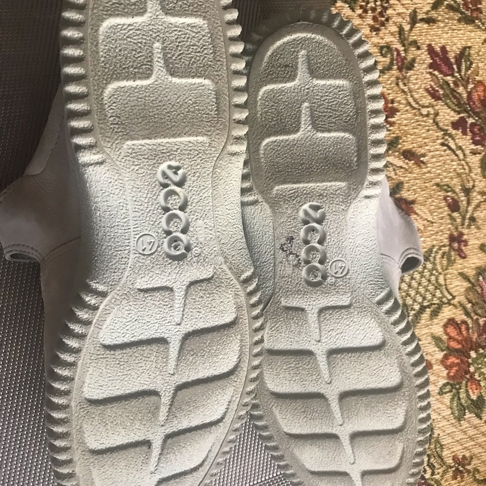 Shoes Ecco size 8